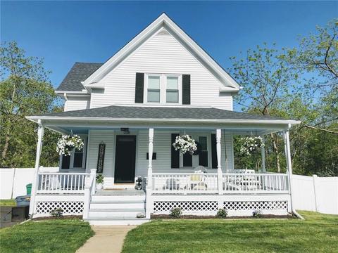 228 Beach Ave, Warwick, RI 02889 photo 1