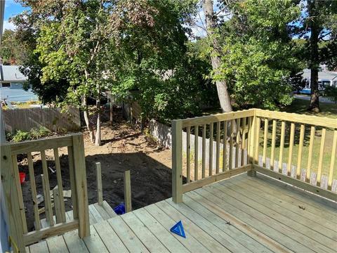 27 Founder Ave, Warwick, RI 02886 photo 3