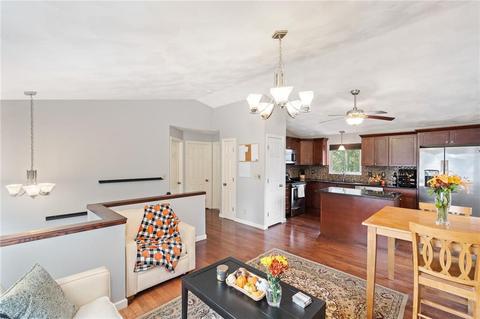 23 Brighton Ave, Warwick, RI 02886 photo 5
