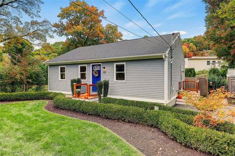 197 Morse Ave, Woonsocket, RI 02895 photo 4