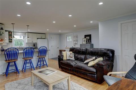 197 Morse Ave, Woonsocket, RI 02895 photo 8
