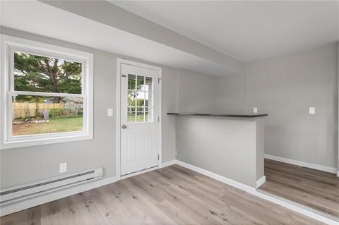 20 Sheppard Dr, Warwick, RI 02886 photo 5