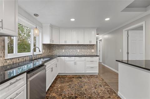 20 Sheppard Dr, Warwick, RI 02886 photo 9