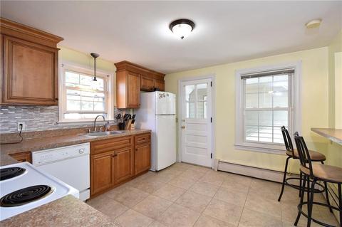 147 Vaughn Ave, Warwick, RI 02886 photo 8