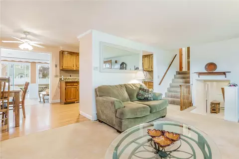9 Charles Ave, Westerly, RI 02891 photo 6