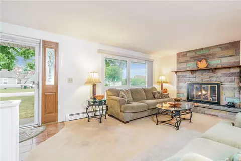 9 Charles Ave, Westerly, RI 02891 photo 9