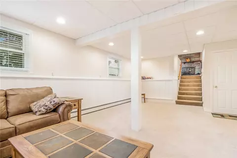 9 Charles Ave, Westerly, RI 02891 photo 14