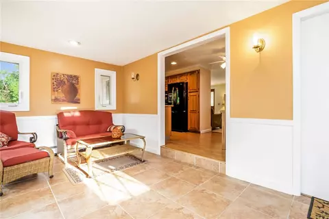 9 Charles Ave, Westerly, RI 02891 photo 17