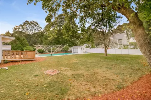 9 Charles Ave, Westerly, RI 02891 photo 34