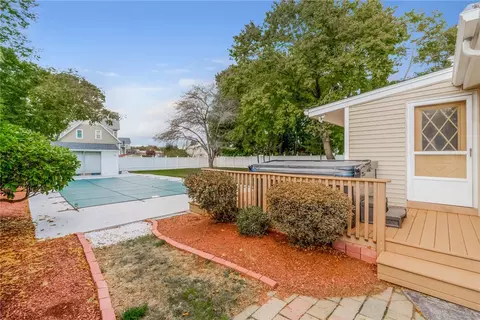 9 Charles Ave, Westerly, RI 02891 photo 38