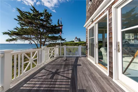 8 Bluff Ave, Westerly, RI 02891 photo 17