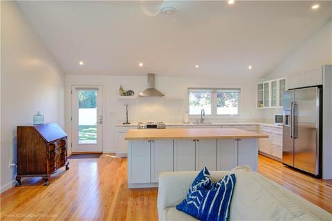 7 Gorham Pl, Bristol, RI 02809 photo 14