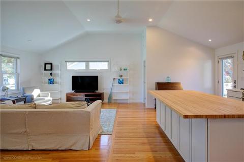 7 Gorham Pl, Bristol, RI 02809 photo 13