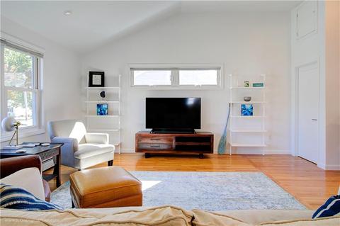 7 Gorham Pl, Bristol, RI 02809 photo 15