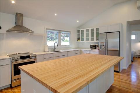 7 Gorham Pl, Bristol, RI 02809 photo 10
