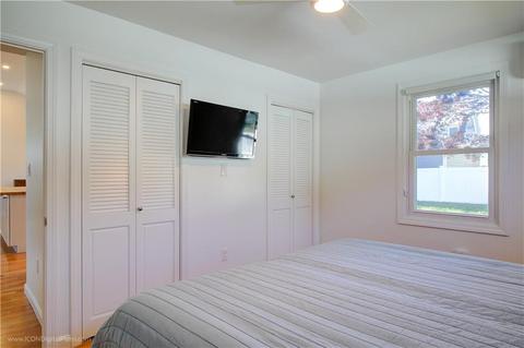 7 Gorham Pl, Bristol, RI 02809 photo 27