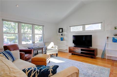 7 Gorham Pl, Bristol, RI 02809 photo 21