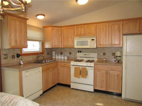 31 Milton Rd, Warwick, RI 02888 photo 4