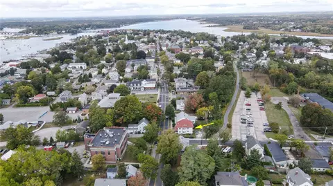 676 Main St, Warren, RI 02885 photo 14