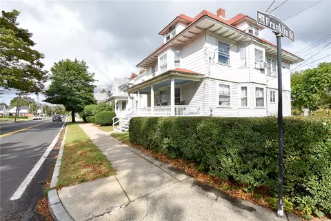 676 Main St, Warren, RI 02885 photo 5