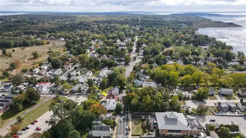 676 Main St, Warren, RI 02885 photo 13