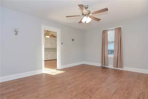 23 8th Ave, Woonsocket, RI 02895 photo 9