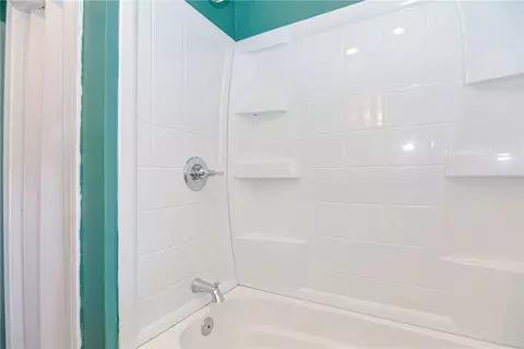 23 8th Ave, Woonsocket, RI 02895 photo 12