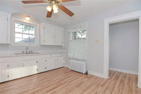 23 8th Ave, Woonsocket, RI 02895 photo 4