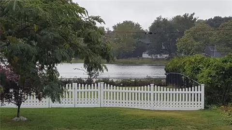 101 Old Mill Blvd, Warwick, RI 02889 photo 1