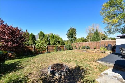 47 Loring St, Woonsocket, RI 02895 photo 7