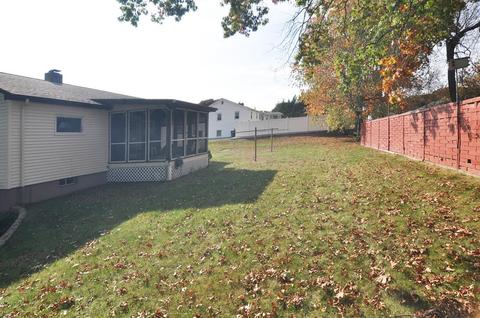 69 Ridge St, Woonsocket, RI 02895 photo 26