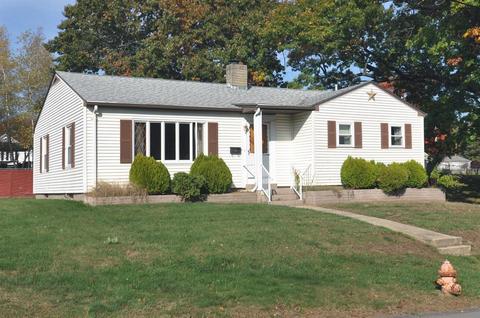 69 Ridge St, Woonsocket, RI 02895 photo 1