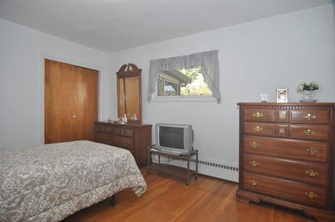 69 Ridge St, Woonsocket, RI 02895 photo 20