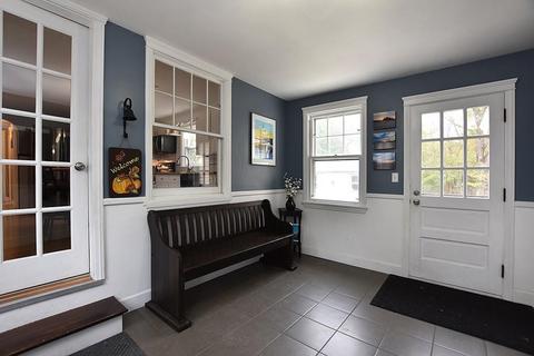 9 Hillside Ave, Coventry, RI 02816 photo 2