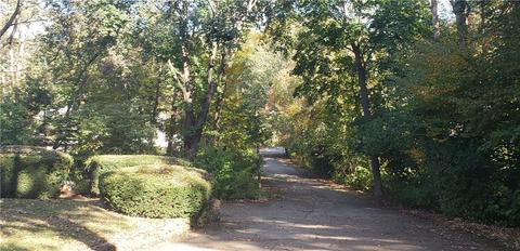 4 Arrow Dr, Westerly, RI 02891 photo 3