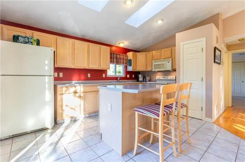 11 Devon Ct, Warwick, RI 02889 photo 5