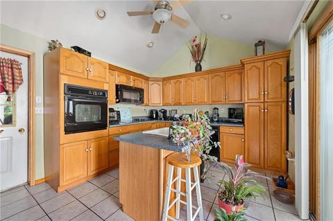 282 Park Ave, Woonsocket, RI 02895 photo 10