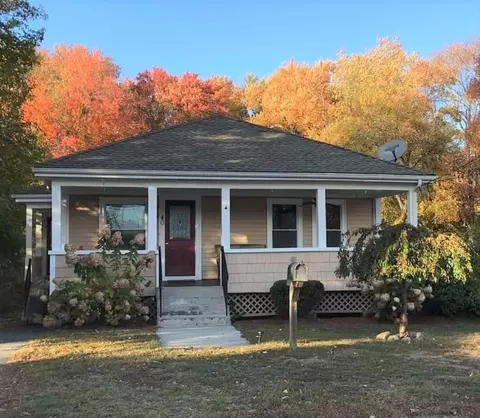 40 Denby St, Woonsocket, RI 02895 photo 1