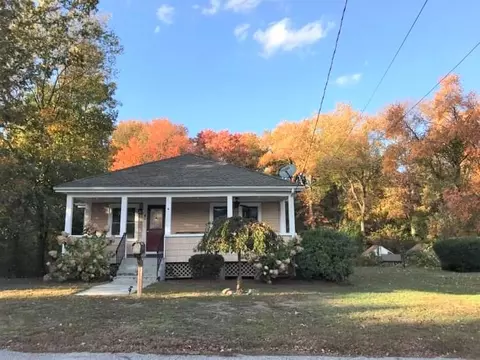 40 Denby St, Woonsocket, RI 02895 photo 6