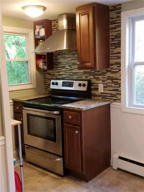 40 Denby St, Woonsocket, RI 02895 photo 13