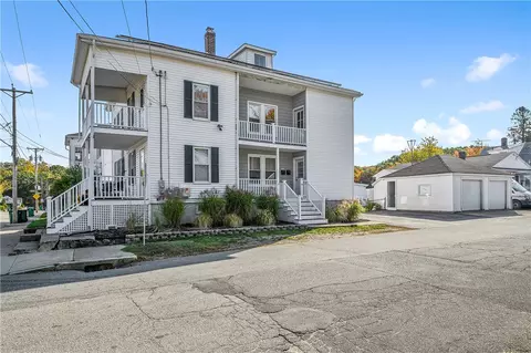149 Carnation St, Woonsocket, RI 02895 photo 3