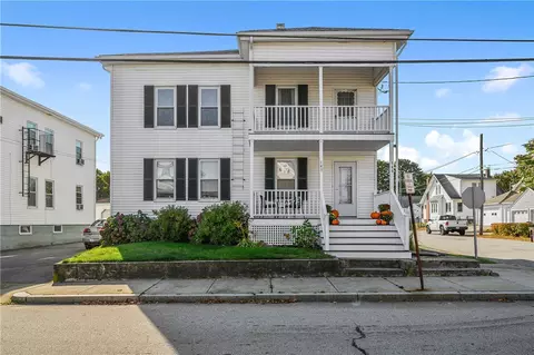 149 Carnation St, Woonsocket, RI 02895 photo 1