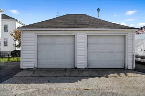 149 Carnation St, Woonsocket, RI 02895 photo 33