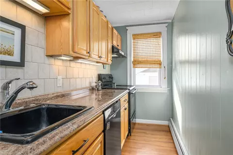 149 Carnation St, Woonsocket, RI 02895 photo 15