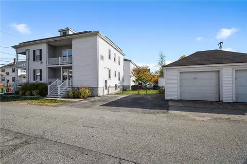 149 Carnation St, Woonsocket, RI 02895 photo 38