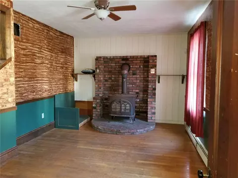 130 Broad St, Woonsocket, RI 02895 photo 6