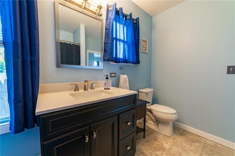 17 Stanley Ave, Woonsocket, RI 02895 photo 10