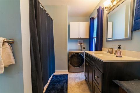 17 Stanley Ave, Woonsocket, RI 02895 photo 9