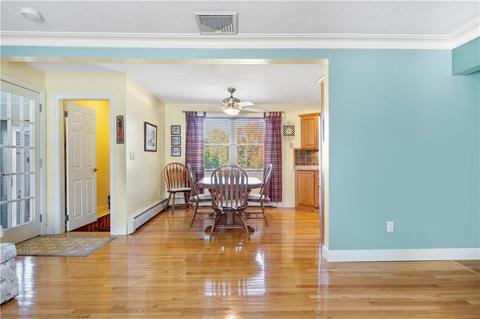 7 Annette Ave, Woonsocket, RI 02895 photo 4