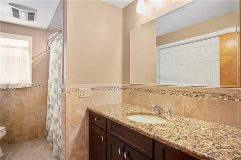 7 Annette Ave, Woonsocket, RI 02895 photo 9